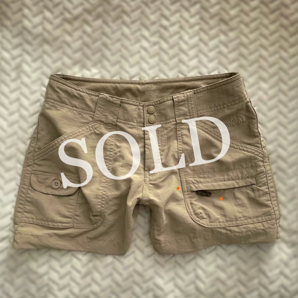 THE NORTH FACE Khaki Tan Hiking Cargo Shorts Sz 6